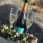Haerligt Privat Glamping Med Bastutaelt * Föglö
