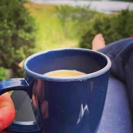 Haerligt Privat Glamping Med Bastutaelt אוהל מפואר Föglö
