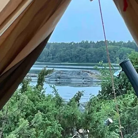 Campo de lujo Haerligt Privat Glamping Med Bastutaelt