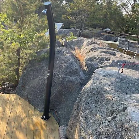 Härligt Privat Glamping Med Bastutält Föglö