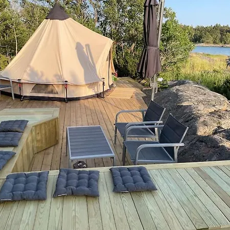 Campo de lujo Haerligt Privat Glamping Med Bastutaelt *
