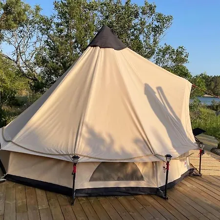 Haerligt Privat Glamping Med Bastutaelt *