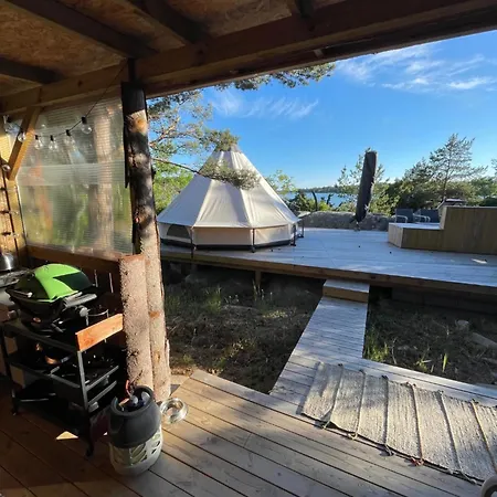 Haerligt Privat Glamping Med Bastutaelt * Föglö