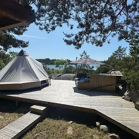 Campo de lujo Haerligt Privat Glamping Med Bastutaelt