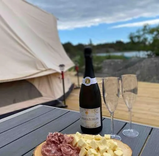 Роскошный шатер Haerligt Privat Glamping Med Bastutaelt Фёглё