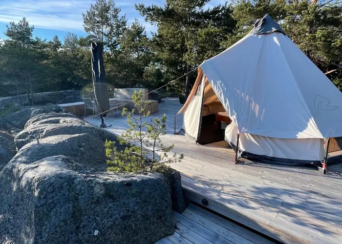 Haerligt Privat Glamping Med Bastutaelt