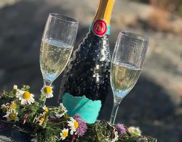 Haerligt Privat Glamping Med Bastutaelt * Фёглё