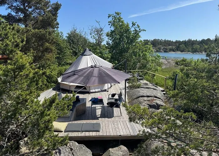 Haerligt Privat Glamping Med Bastutaelt Роскошный шатер *